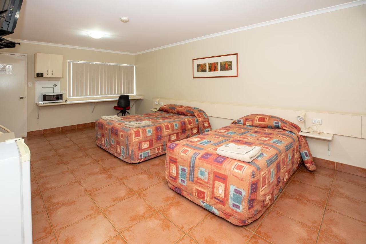 Leichhardt Hotel Motel Cloncurry Dış mekan fotoğraf