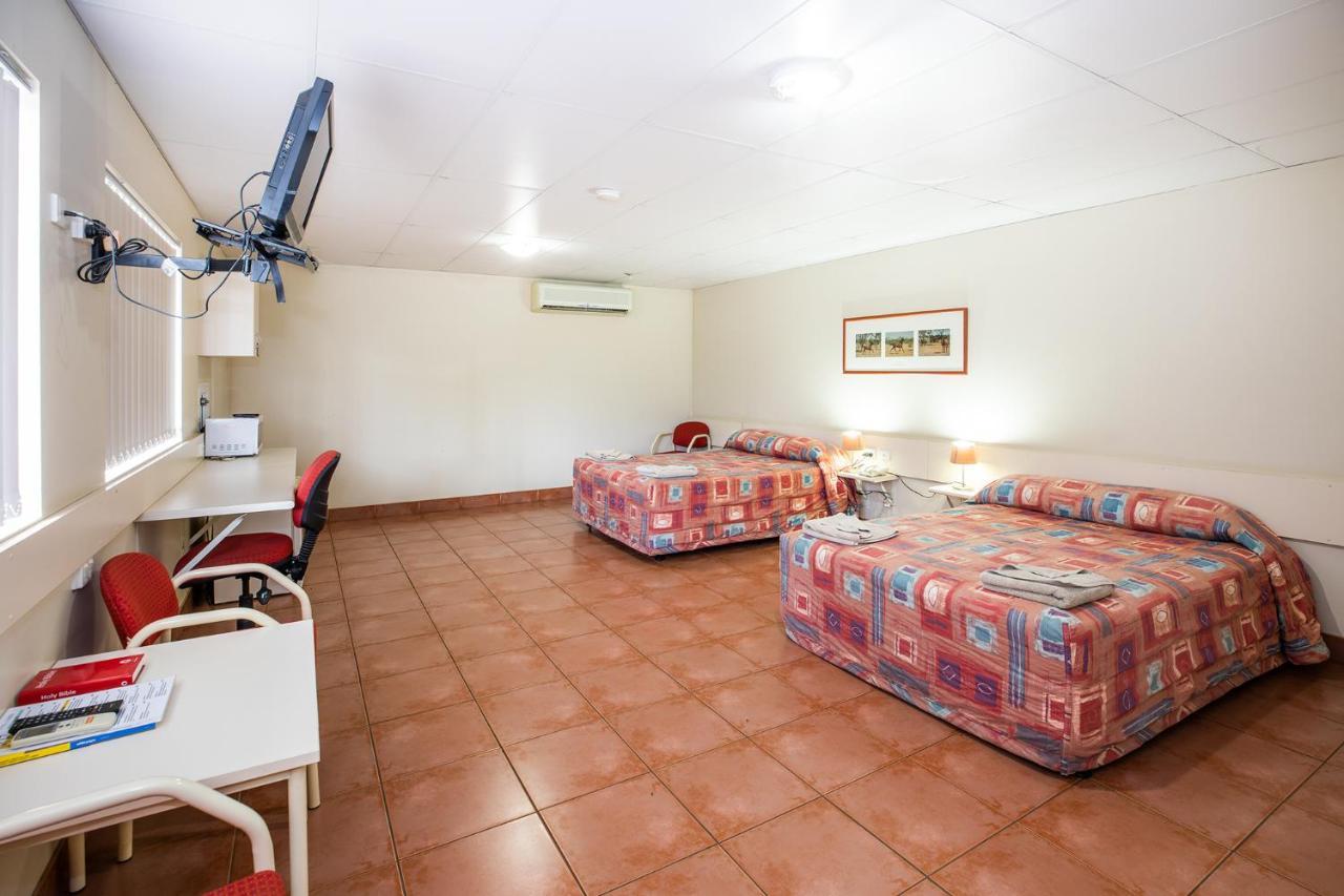 Leichhardt Hotel Motel Cloncurry Dış mekan fotoğraf