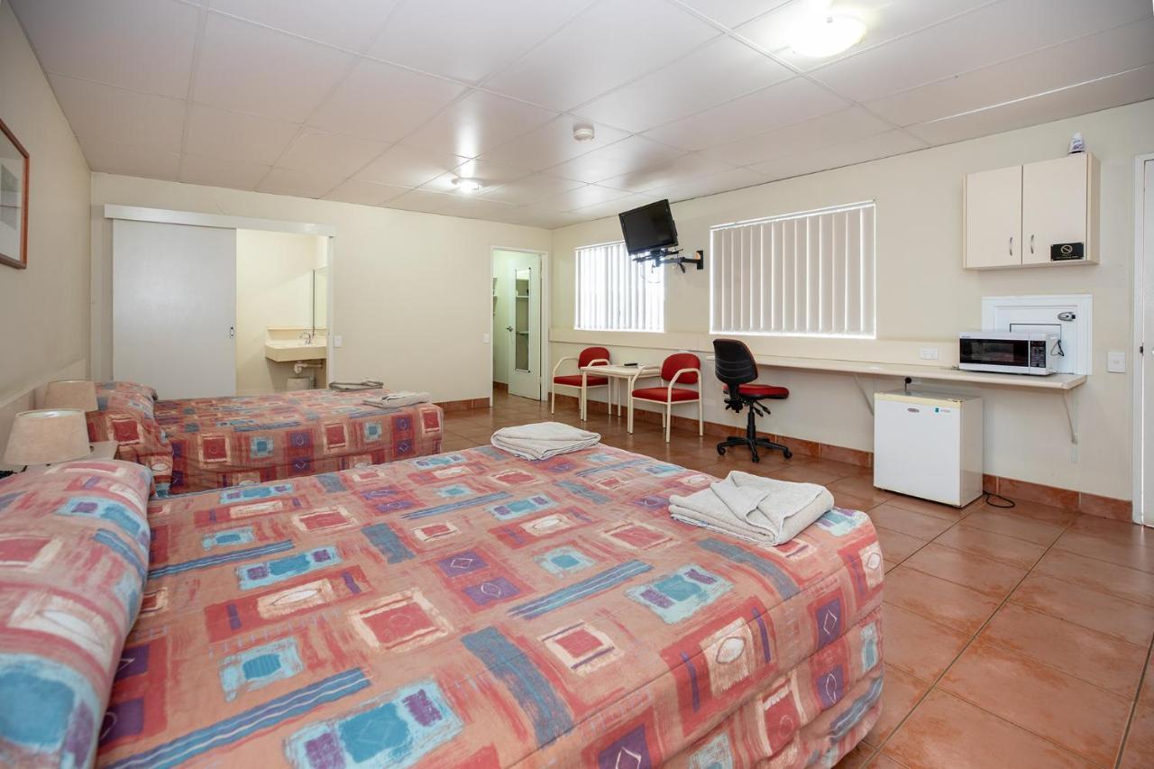 Leichhardt Hotel Motel Cloncurry Dış mekan fotoğraf